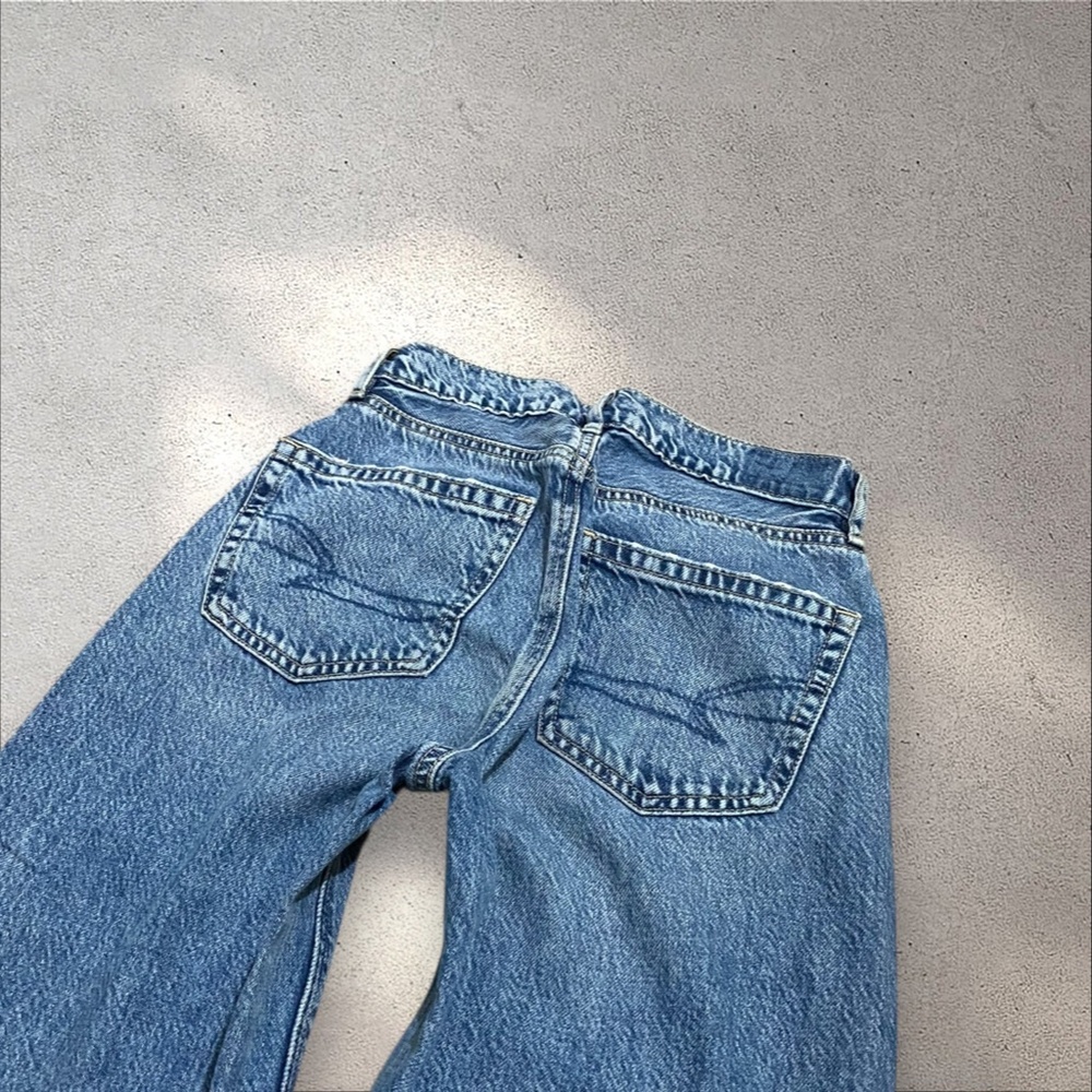 American Eagle Outfitters Super High Rise Baggy Wide Leg Jeans - Picture 3 of 7